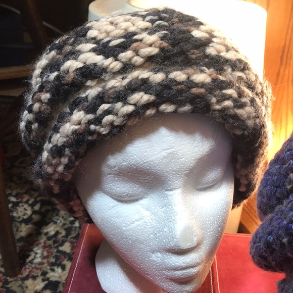 Handmade beehive slouch hats - Picture 6 of 8